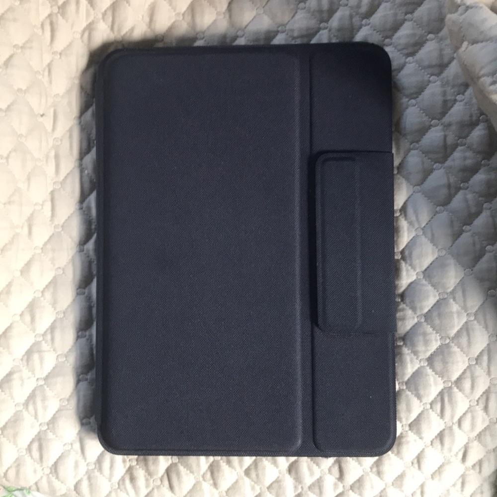 Logitech Rugged Combo 3 case - Picture 6 of 8